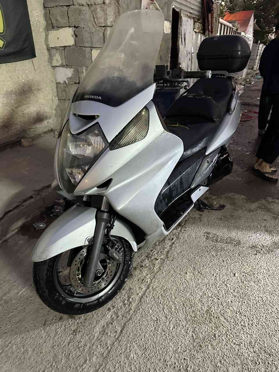 سلام عليكم ورحمة الله وبركاته سلفر ونج 400دراجة حلو شلعة ومعدل درجة نقصها باتري مكينة سودة مكلف بل نشر *********** مكان بغداد الكمالية
