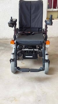 كرسي كهربائي للبيع مليون بيه مجال 07726479739