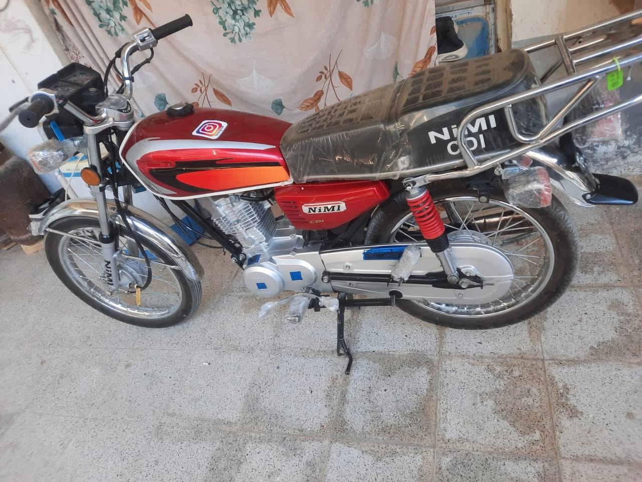 سلام عليكم ورحمة الله 
دراجةامتياز سكنر للبيع السعر 
600الف وبيها مجال بسيط المكان كربلاء الحر حي القادسيه 
رقم ***********
