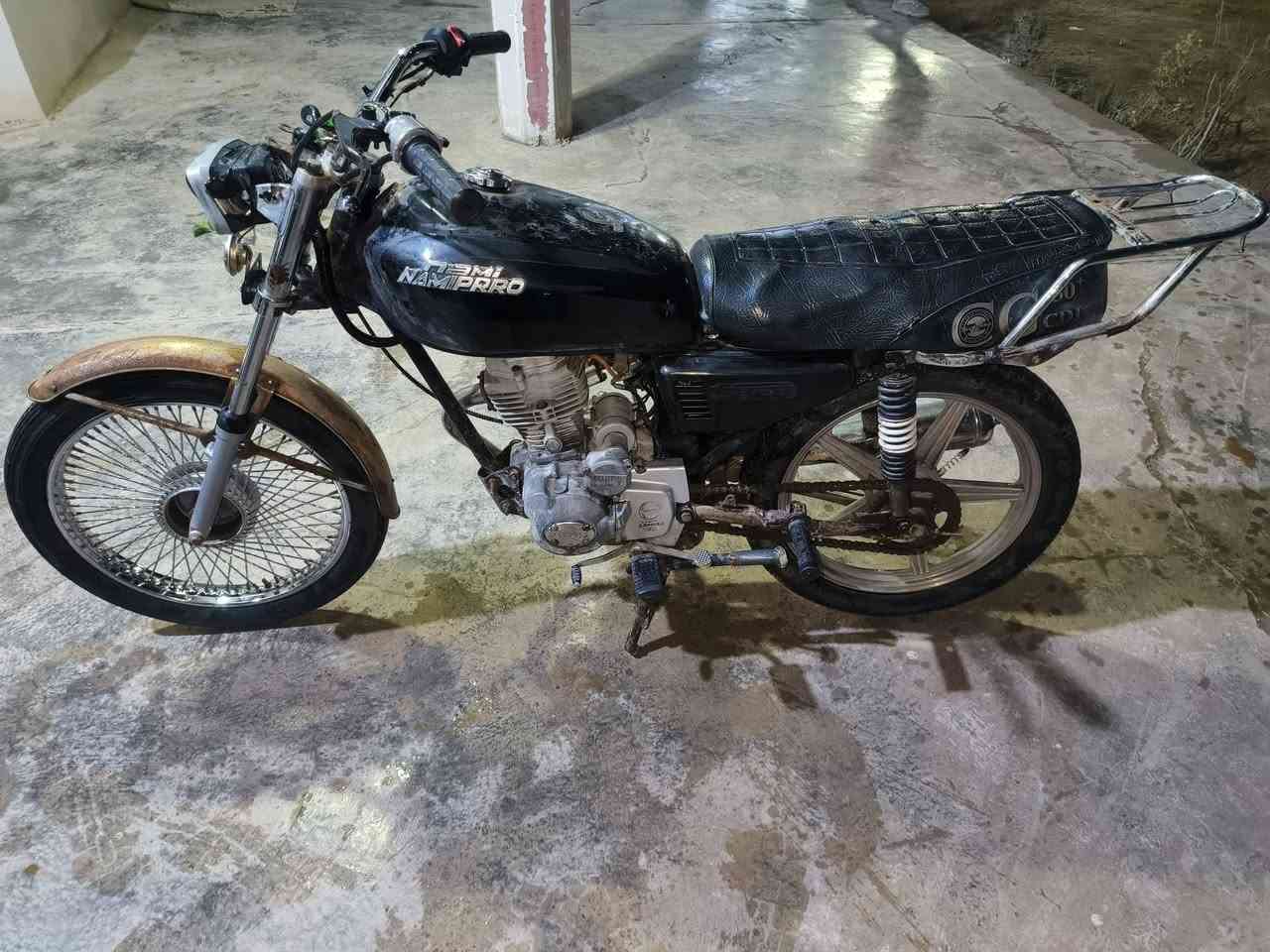 سلام عليكم دراجة للبيع تايرات. امامي وخلفي جديد ✅
كهربائيات شغالة سلف شغال ضفيره.✅ جديد السعر 175 وبيه مجال قليل . مكاني ديالى شهربان ***********
