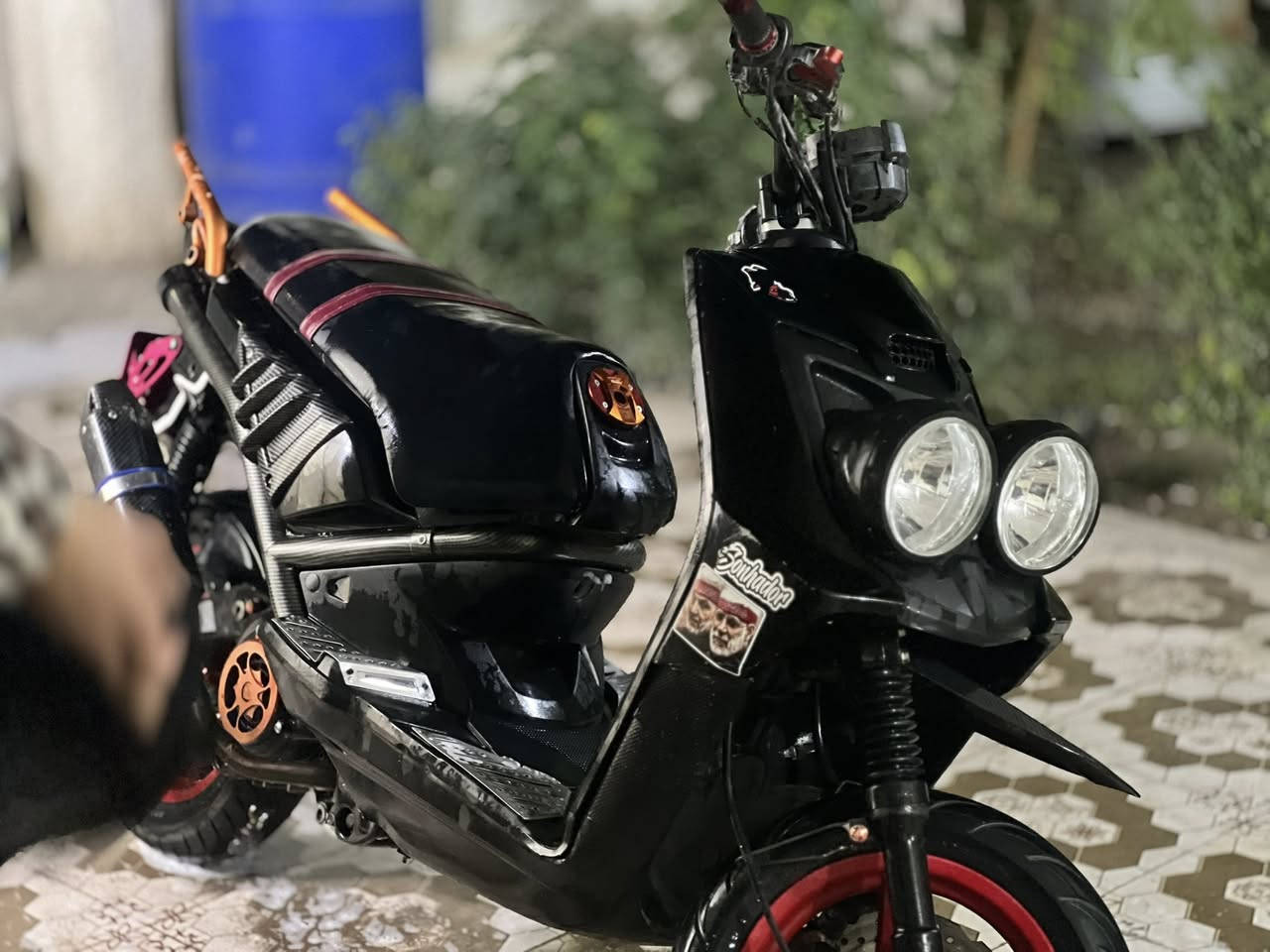 سكنس للبيع مابيهه اي نقص كفاله عامه تفاصيل خاص او اتصال
***********
