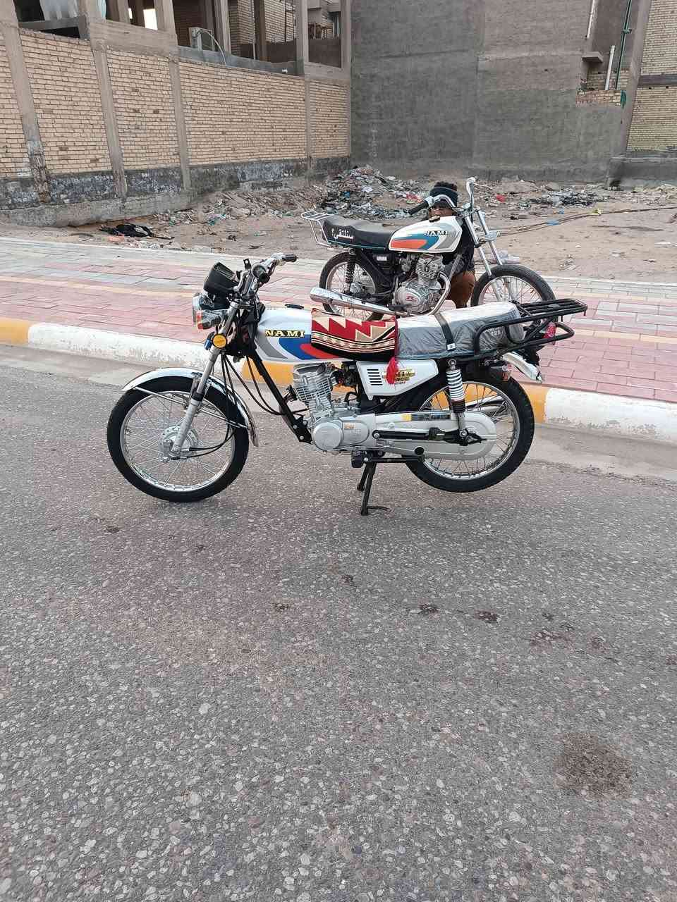 أوراق سكنر موديل 2024 كفالة عامة 
سلام عليكم دراجة نامة امتياز بلادية مو تعمير فقط تانكي وصينية مال نامة شلامجة دراجة ما عوزها برغي اوراق سكنر تخبل ما مفتوحة كهربائيات كاملة فقط اشاير ربط تجي وتفحص 675 بيها مجال كربلاء حي نصر ***********
