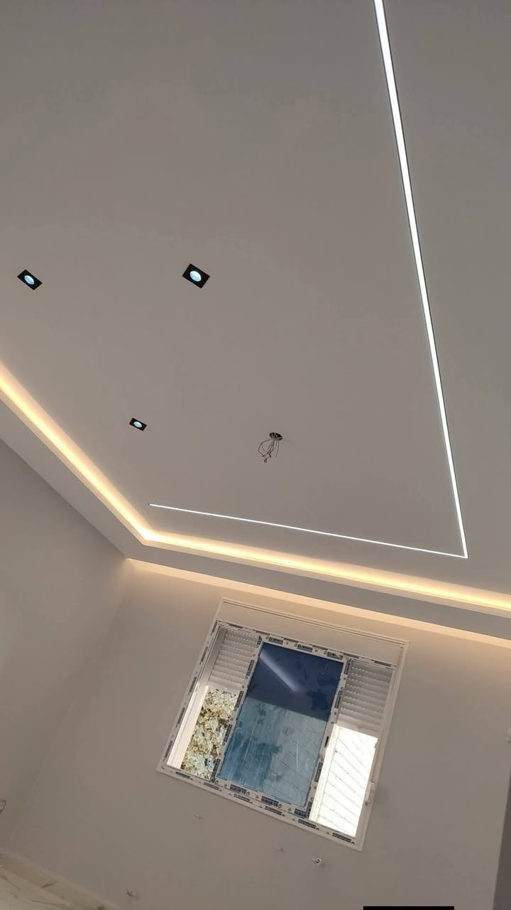 كادر احدث الديكورات والدهانات
لعمل كافة الديكورات والاصباغ  💯
الدقةوالسرعة في انجاز العمل وباسعار تنافسية 
فقط اتصلوا على الرقام الموجودة في الصفحة او راسلونا على الواتساب 🤍
@إشارة
اتصال او واتساب ***********
