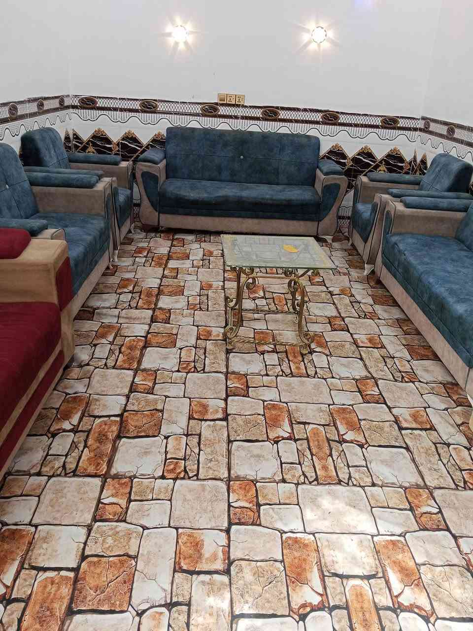 تخم عدد 2 نضيفات سعر الواحد 200 وبي مجال اي ستفسار خاص او ع هذا الرقم ***********
