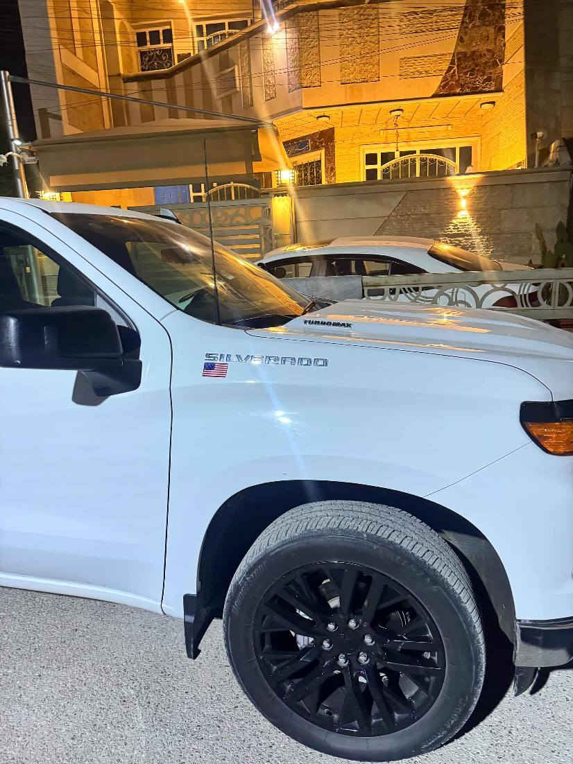 سياره كلين خليجي وكاله المنصور 
2025 ماشيه 17 الف 
عليها تعديلات وياله ودواخل مصروف عليها هواي كلش 
ب37 وبيها مجال العنوان بغداد *********** بغداد, العراق
