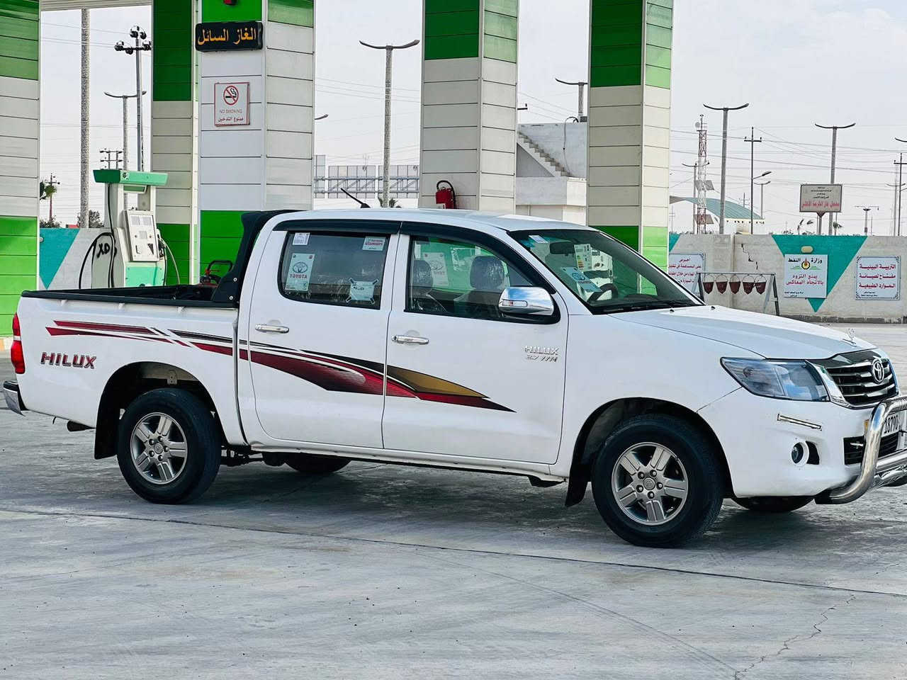 السلام عليكم. للبيع تويوتا 2012.   سعوديه   رقم انبار شرطه تحويل.  اوتوماتيك .    سياره جديده محرك كير صدر تبريد كله جاهز        بيها باردات شبرا والباقي مقفول كفاله عامه ة  مواصفات السعودي معروفه. السعر 180 بيها مجال للطيبين      مكان السياره فلوجه حي العسكري. رقم الهاتف ***********
