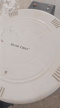 اخواني اخواتي خبازه للبيع مستخدمه قليل ترهم للمعجنات الكيك الكليجه لحم...