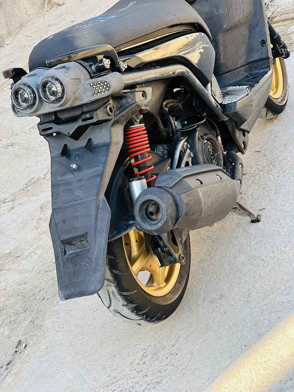 سكنس جبلي صالها 10ايام من طالعه بلاد سكان وسبيادر تزويد فقط دراجه نضافه مكفوله كفاله عامه رقم ***********
