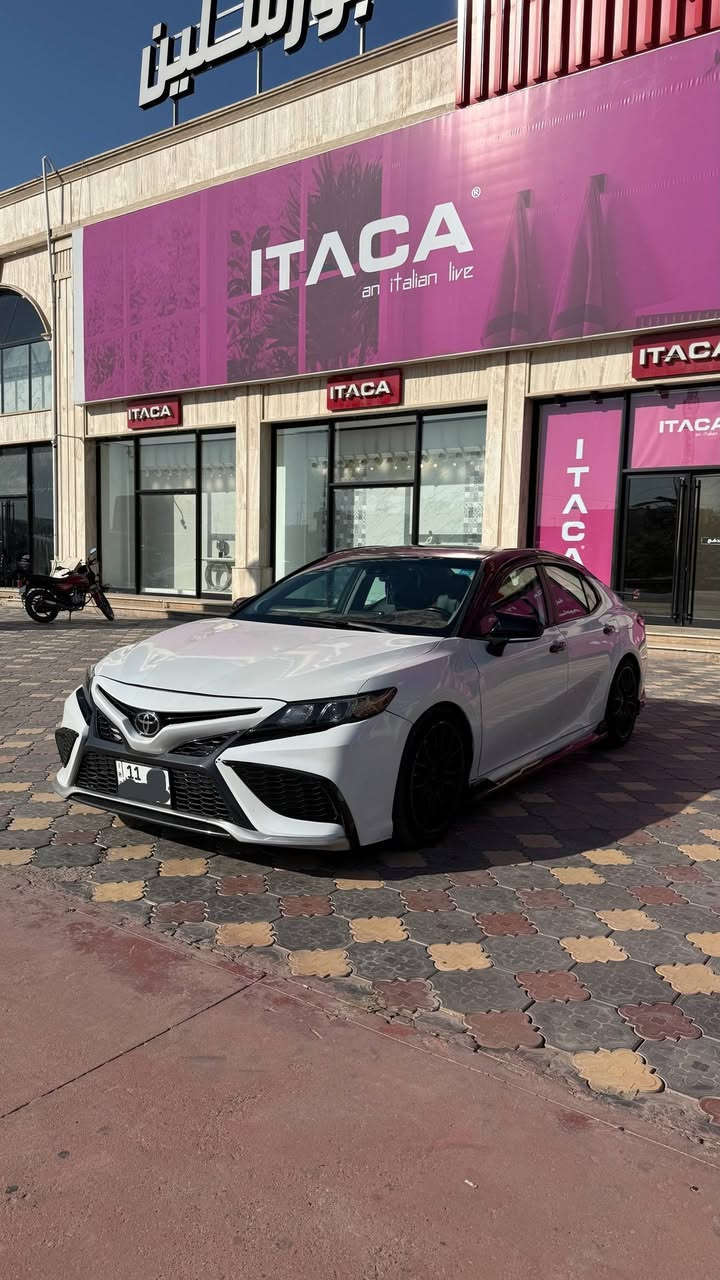 السلام عليكم
كامري 2023 TRD توكلر 
رقم بغداد الدولي الجديد باسمي تحويل ثاني يوم 
محرك: 6 سلندر 3500
المواصفات:
بصمة تشغيل + أبواب
كشنات أمامية كهرباء
شاشة كبيرة
سايد بريك بصمه
كاميرا خلفيه
اكزوز TRD 
تحكمات ستيرن
3 انظمة قيادة
وباقي موصفات الكامري المعروفة 

الصبغ: جاملغ وبنيد وجاملغ خلفي 
مكان السيارة: ديالى بعقوبة 
للاستفسار: ***********
