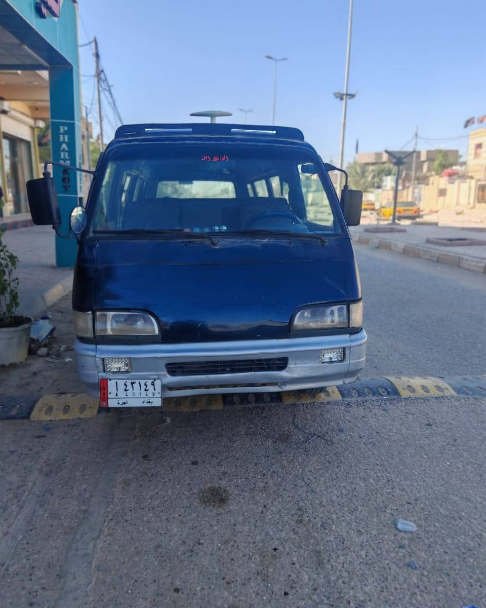 سياره اسيا للبيع موديل 93 جاهزه من كلشي بس لمكينه ***********بيهه بخار تريد وكاله عامه تريد خاصه سنويه الى 27
