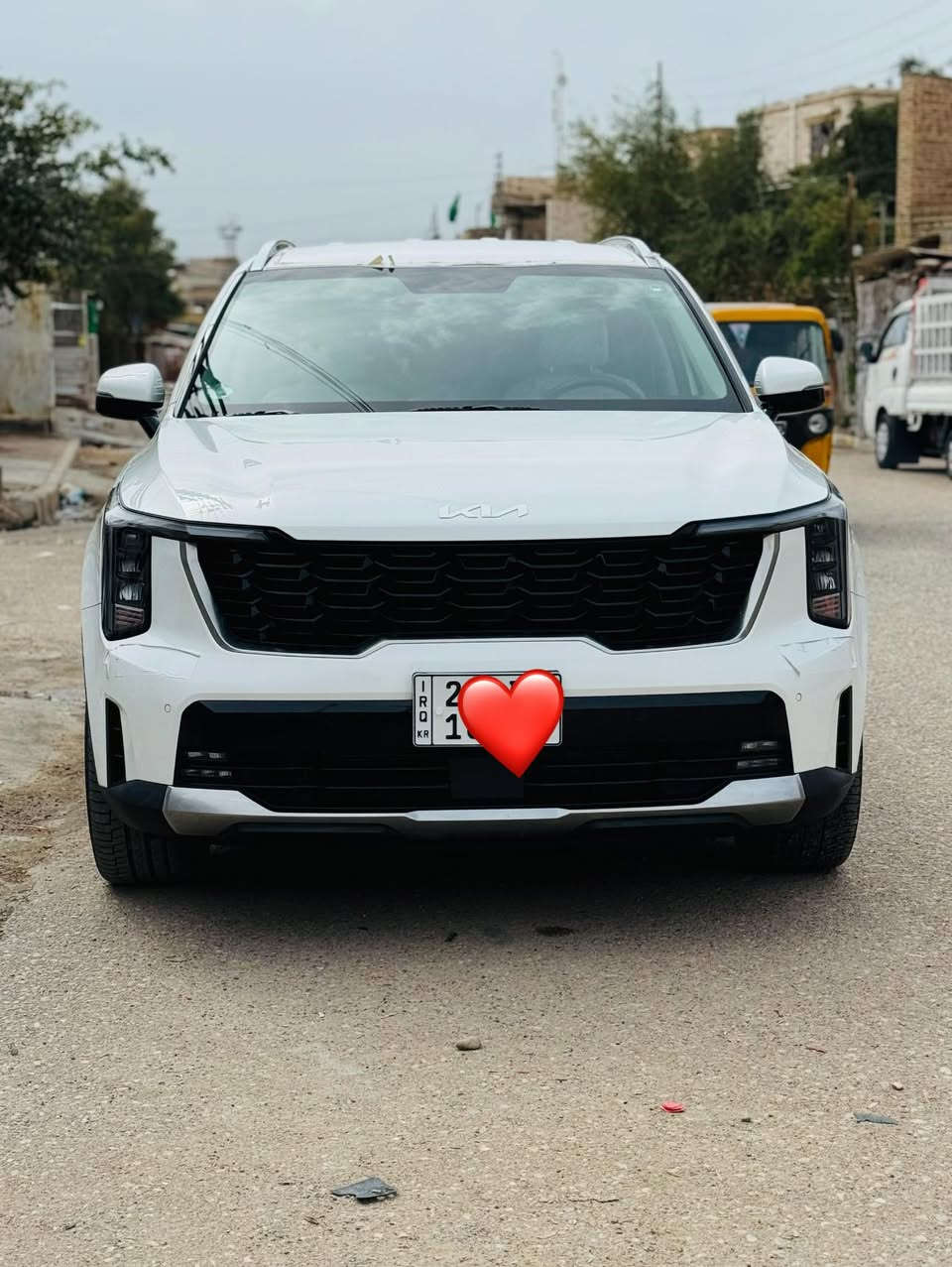 سورنتو البيع موديل 2025 كفاله عامه ويل عشرين ***********
