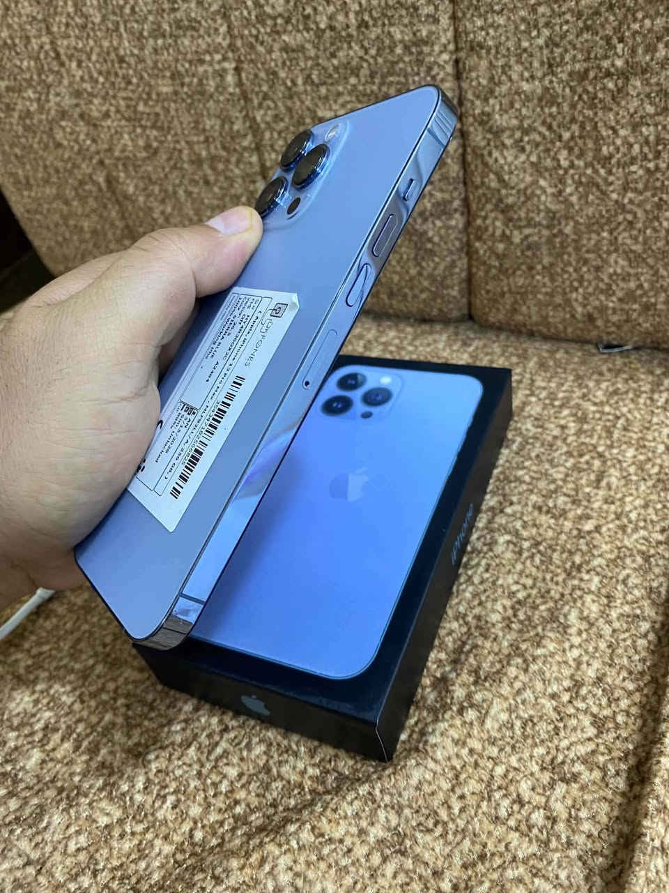13 برو ماكس الذاكره 256 البطاريه 89  مستبدل شاشه اصليه فيس ايدي شغال جهاز وتر السعر 600 رقمي***********
