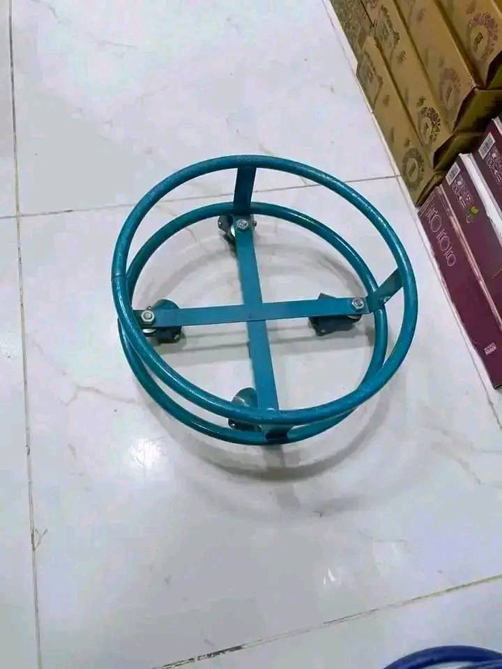 الف رحمه علئ روح امه وابوه الي يعلقلي مصدر رزقي الوحيد 
قاعده قنينه حديد اصلي تتحمل وزن 
متوفره الان 
للطلب مراسله الصفحه او الاتصال علئ الرقم /***********
***********
تتوفر خدمه توصيل للجميع المحافظات سامراء, صلاح الدين
