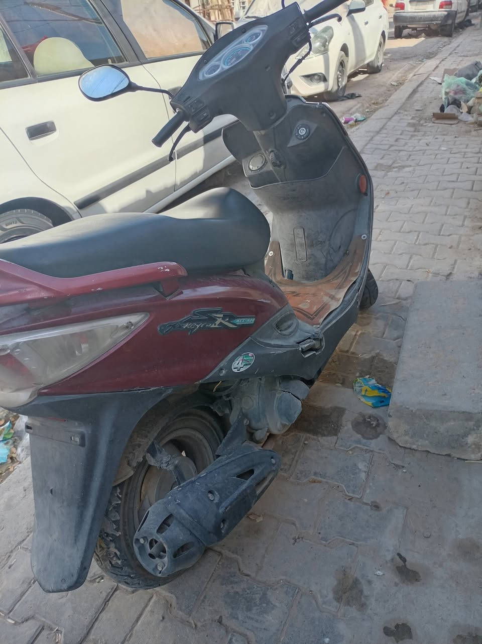 سلام عليكم اخوان دراجة للبيع جاهزة نكرة سلف كابريتة وليس نوزل سعرها ٤٥٠ الي يريدها يتصل ماعندي نت *********** اشتريتها من واحد من النجف محرك استندر صاحبها صادق في كلامة
