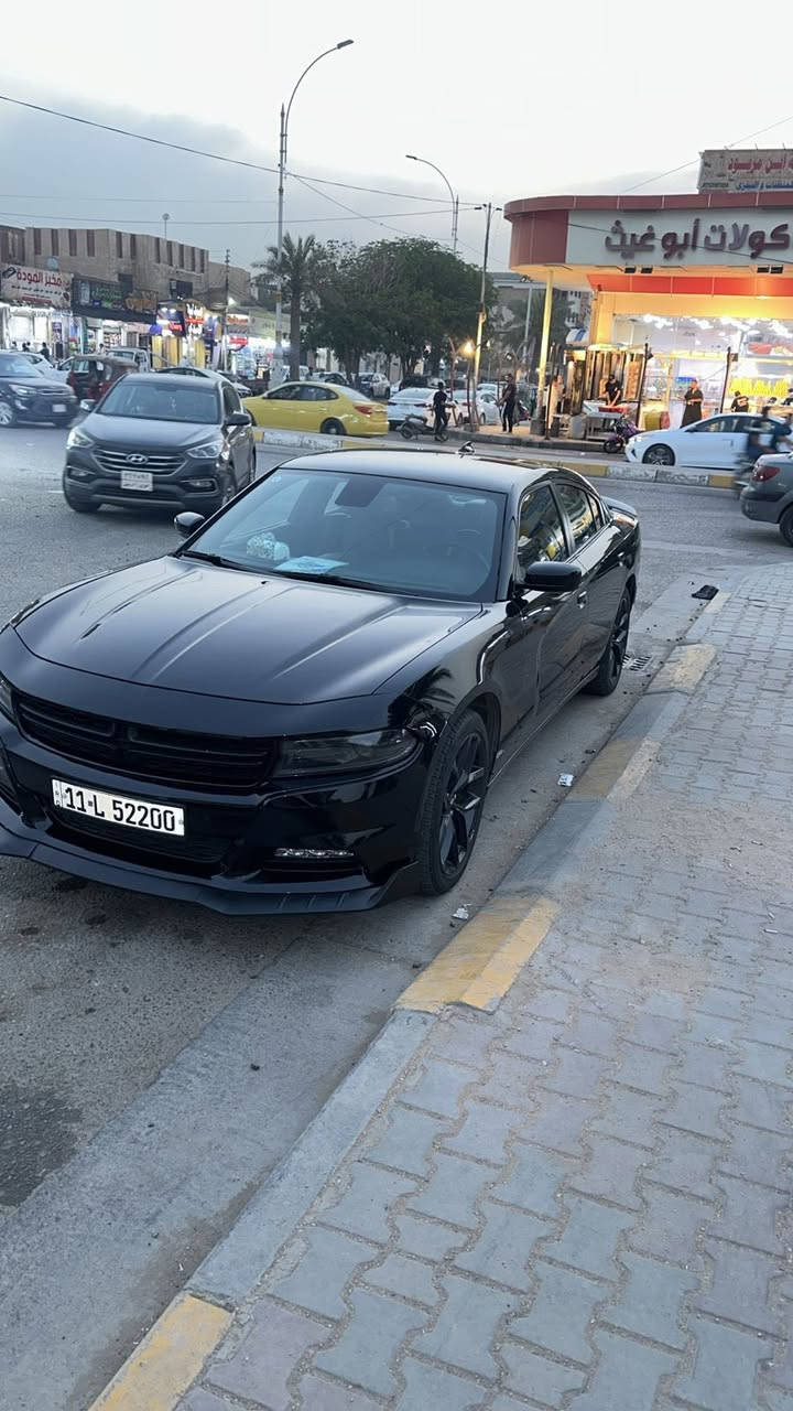 ‏دوج شارجر 2023 السيارة ‏حادث موظح  فقط بس قطعة وحدة sxt بدون ارباك عليهة تغليف بل كامل السعر250 اوبيهة مجال قليل***********
