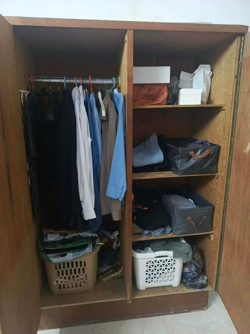 سلام عليكم 
للبيع كنتور جوزي بدون اي عيب نظيف جدا
سعره ٧٥ الف وبيها مجال 

***********
عنوان كركوك الماس - تبه كركوك, العراق
