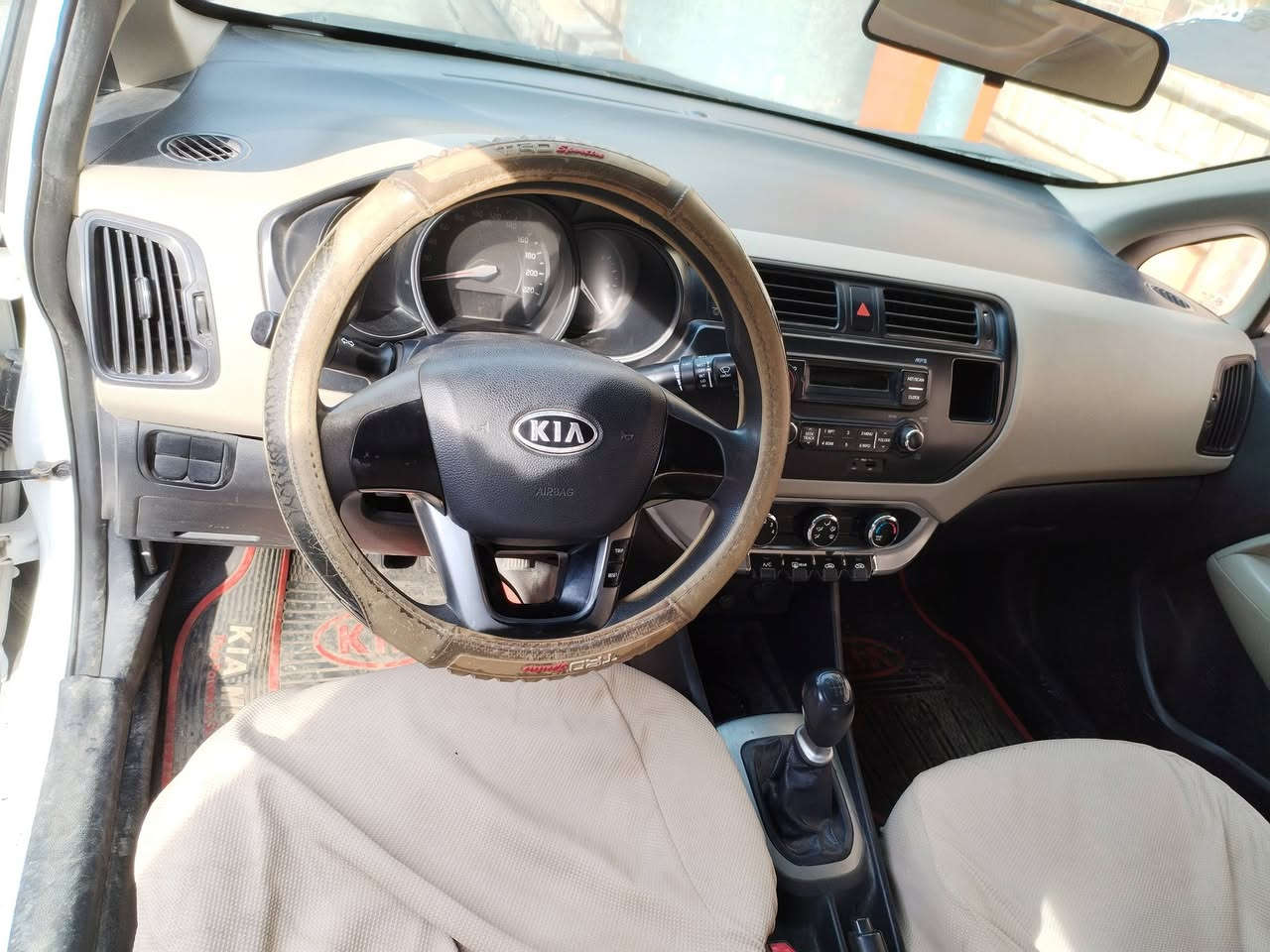 السلام عليكم كيا ريو للبيع محرك وكير شرط كير عادي السيارة باسمنا كوبون بانزين المكان موصل حي الصديق للاستفسار
***********
