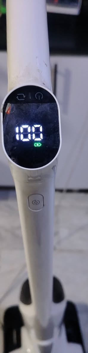 مكنسة روبوروك العاموديه A20 air  غنيه عن التعريف كنس ومسح وتشطف تنظيف ذاتي لنفسها انحناء ١٨٠.درجه تدخل جوا الاثاث  قوة سحب  17000باسكال  بقدرة بطاريه عاليه مدة الشحن ساعة كاتم لصوت  نظام شاشة لمس @الجميع


**إذا كنت صاحب هذا الإعلان وتريد حذفه لأي سبب، رجاءا أرسل رسالة إلى الدعم الفني**