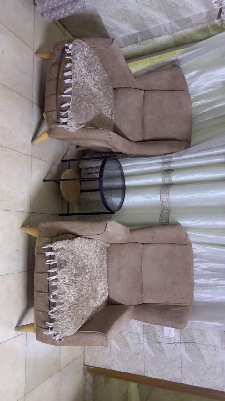 ‎السلام عليكم 
تخم تركي ٨ مقاعد مخزن وسرير للبيع 
مكاني حي العامل‎ بغداد, العراق


**إذا كنت صاحب هذا الإعلان وتريد حذفه لأي سبب، رجاءا أرسل رسالة إلى الدعم الفني**