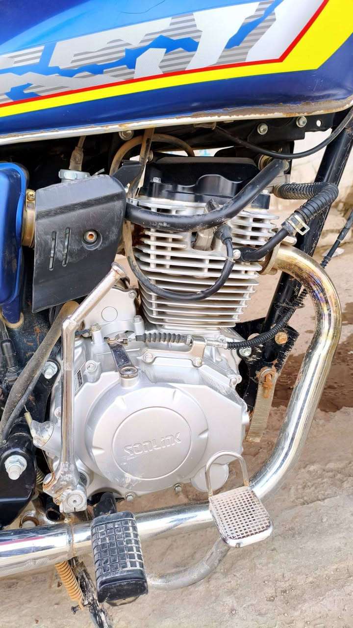 دراجه سيفان للبيع سعر 625او بيهة مجال شلعه  شغاله من كلشي كهربائيات او محرك 200ccمكفول من فوك ليجوه او لونه مميز حلو مرتب مكان ديالى الخالص الرقم ***********
