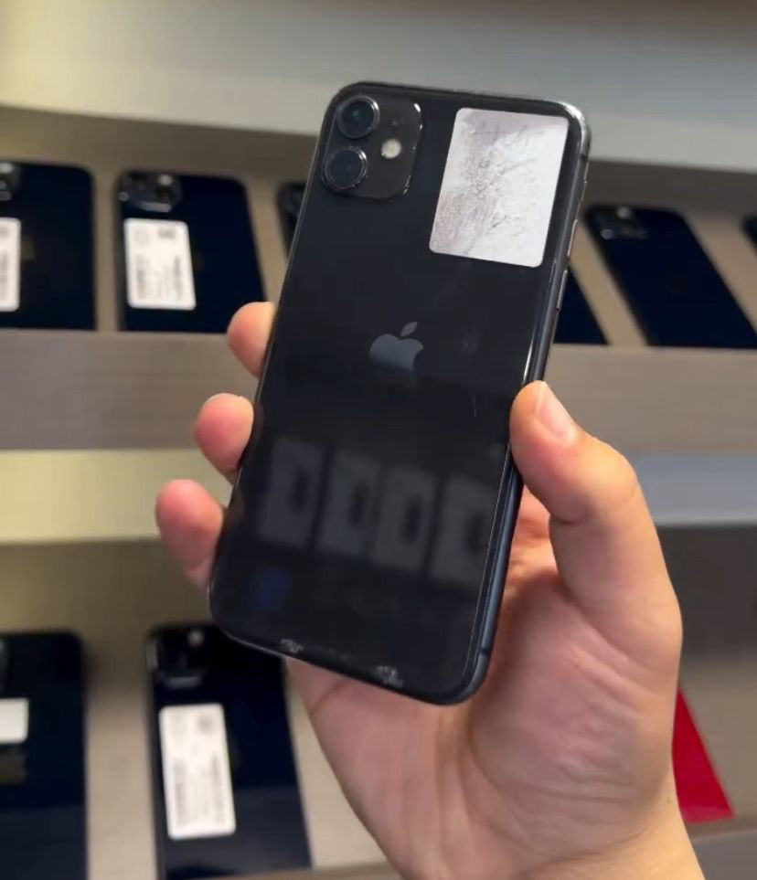 iPhone 11📱عادي
لون الاسـود 🖤
دبل خط ♻️

الجهاز  بلادي عله وضع الشركه 
فقط فطر بسيط بل ضهر 

ذاكره 64 📱

بطاريه  79🔋

نضافه 100%

السعر 🔥 160 قفل 🔒 

👈يرهم 🔄 مراوس 
مكاني رمادي تأميم 
***********
