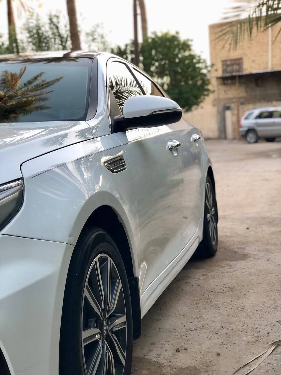 يا الله كيا أوبتما مديل 2019 وارد امريكي حادثه بنيد بدون دواخل شرط  بدون أرباك محرك2400 شرط ما مفتوح بدون تبخير بدون تنقيص فول مواصفات بنراما كشنات كهرباء أشاير بالمري شاشه حجم كبير أربعه أنظمه قياده  وبعد بيها هواي مواصفات تخم تايرات جدد حداديه وتبريد وتدفئه ع شركه ما ملعوب بيهن ماشيه 95m سياره سنويه بسمي ل 2029  
سونار مرفق بالمنشور 
السعر ١٥٠ وبيها مجال مكان السياره كربلاء للأستفسار ***********
