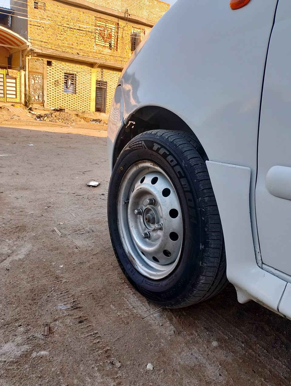 السلام عليكم
كيوكيو  2013
ب28  وبيها مجال
مكانها نجف
***********
