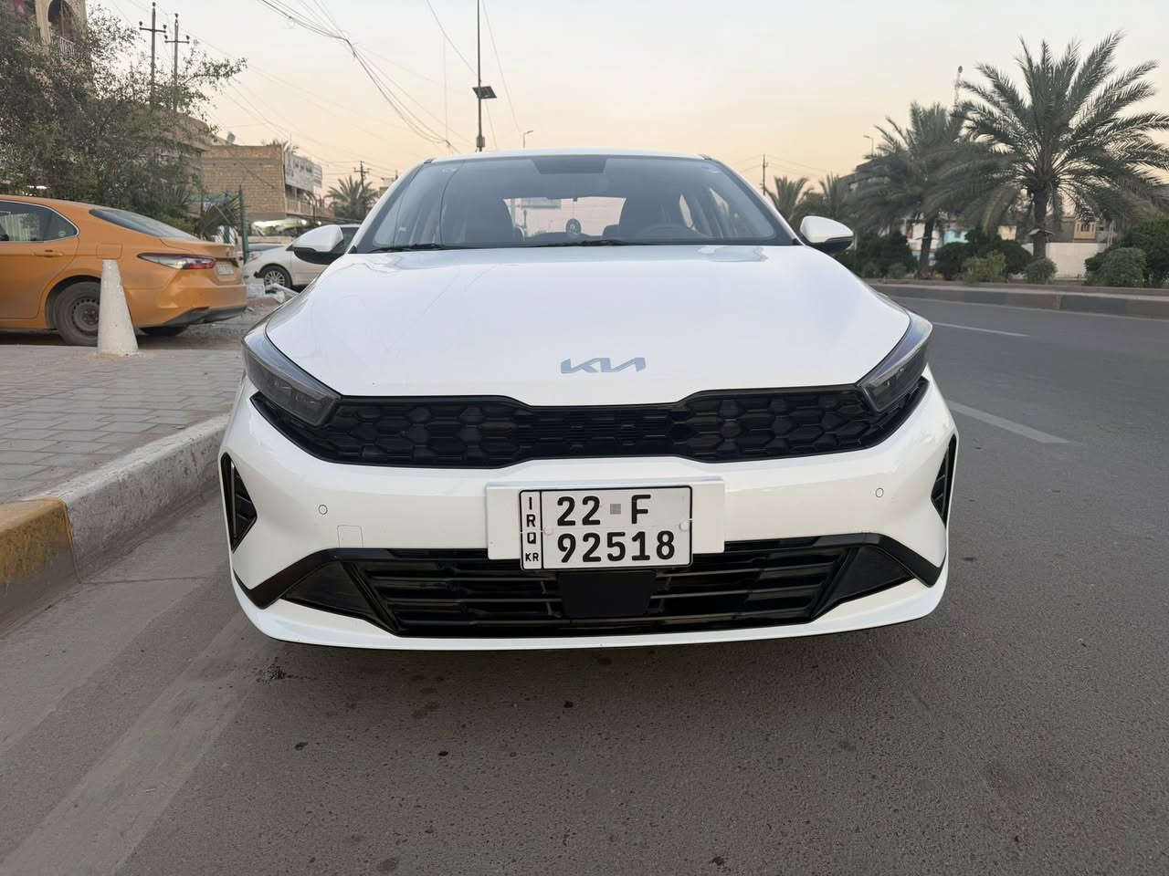محرك1500 دبل نوزل
فتحه سقف
رادار
لايت لد 3عدسات وحاجب
ايرباكات 6
كامره دواره
تحديد سرعه
تحكم تبريد لمس
اربع وضعيات قياده 
شاشه كبيره
يدات نيكل
تحكم ستيرن جهتين
بصمه باب وبصمه تشغيل
حساس تاير
حساس امامي خلفي
شاشه عداد ديجتال
أشارت ترحيب
مري شفط+اشاير
مري ترحيب 
صندوق ذكي بصمه
كشنات جلد اسود
سايد بريك بصمه
اوتو هولد
درايف 4 قيادات
ماشيه.  43
مكفوله كفاله عامه
المكان بغداد 
السعر 136
***********
