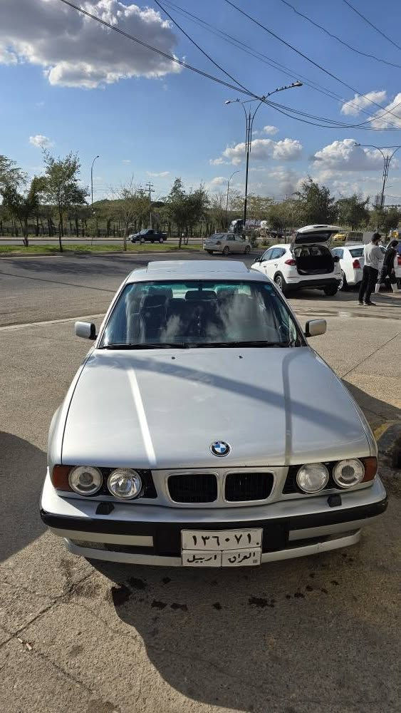 للبيع
بي ام موديل 1994
 كير عادي محرك 520!
رقم اربيل السنوية قبل كم شهر ساقط 
كير والمحرك والتبريت شرط
جامات2 كهربائي
السيارة مكفولة من الدعامية لدعامية صبغ فقط لجمالية
كلها عل البلاد برغي واحد ماناقص
السعر 65$
للاستفسار/***********
________________
بؤ فرؤشتن
بي ام موديل ١٩٩٤ كير عادي ٥٢٠ رةقةم هةولير سنوي بةسةر جوه جةن مانكيكه كير ومكينه و تبريت به شةرت ٢جام كاربا بئ دةعم بئ ليداراو بؤياغ عام بؤ جوانى هةموو كيانى لةسةر دةقى شةريكه ماوه
نرخى ٦٥$
بؤ بةيوةندى/*********** كركوك, العراق
