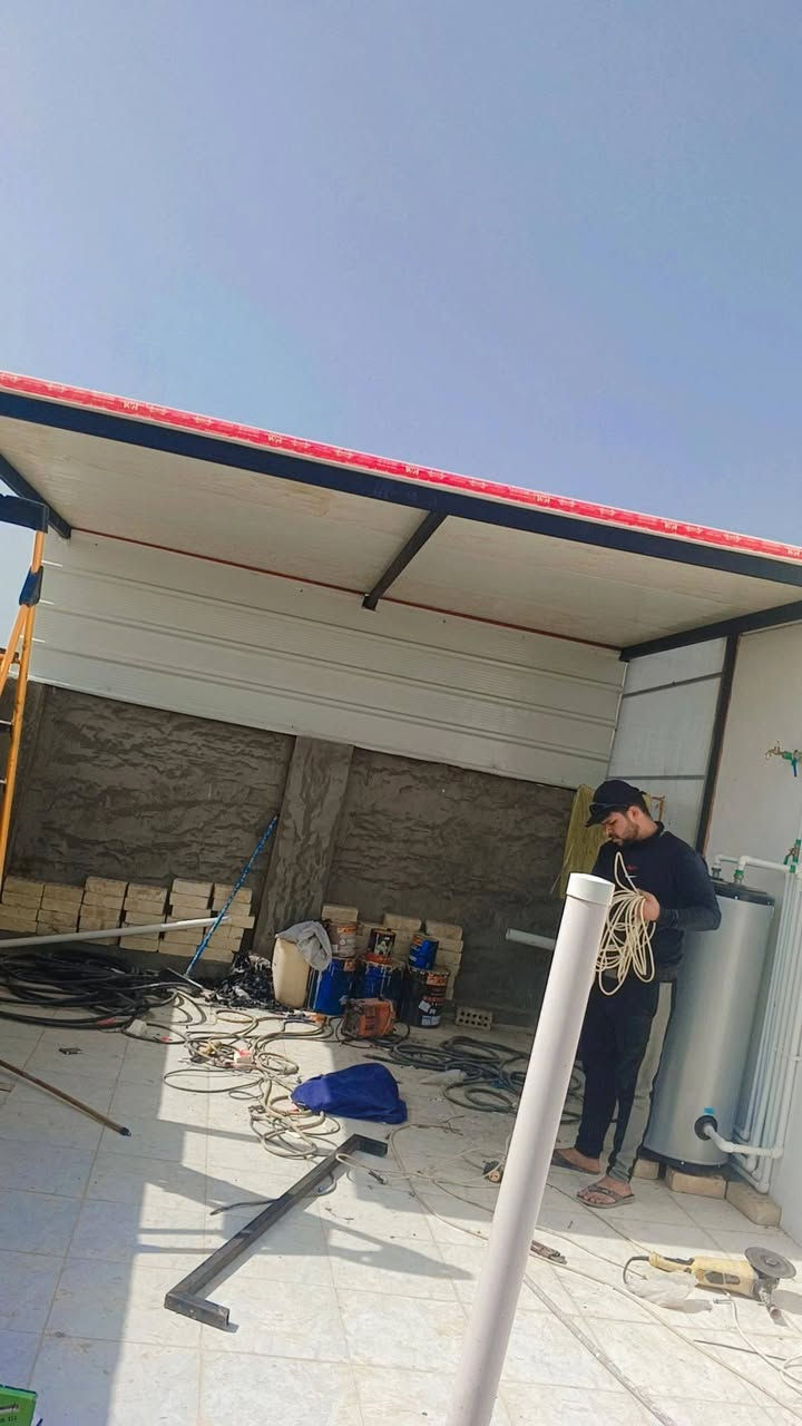 حداد جوال عمل كرفانت سقايف كيسبان ❤️
سقايف سندويج بنل  عمل لدروجه عمل دروجه طورائ 
بوردكس جبس بورد 
قواطع سندويج قواطع جبس بورد 
ديكورات  وكل مايخص لحداده 
*********** =وتساب 
*********** =وتساب
