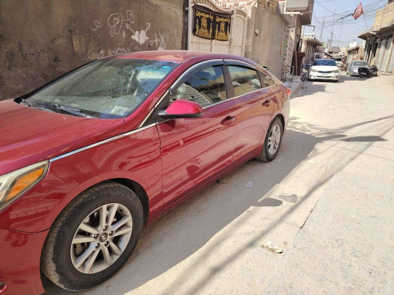 السلام عليكم 
من رخصة مدير الكروب 
سوناتا 2016 وارد امريكي
رقم قادسيه بسمي
تحويل ثاني يوم
سياره جاهزة مكينه كير صدر كله جديد
سياره جاهزه ما ناقصها اي شي
السعر:115 
عنواني:بابل القاسم 
رقمي:***********
