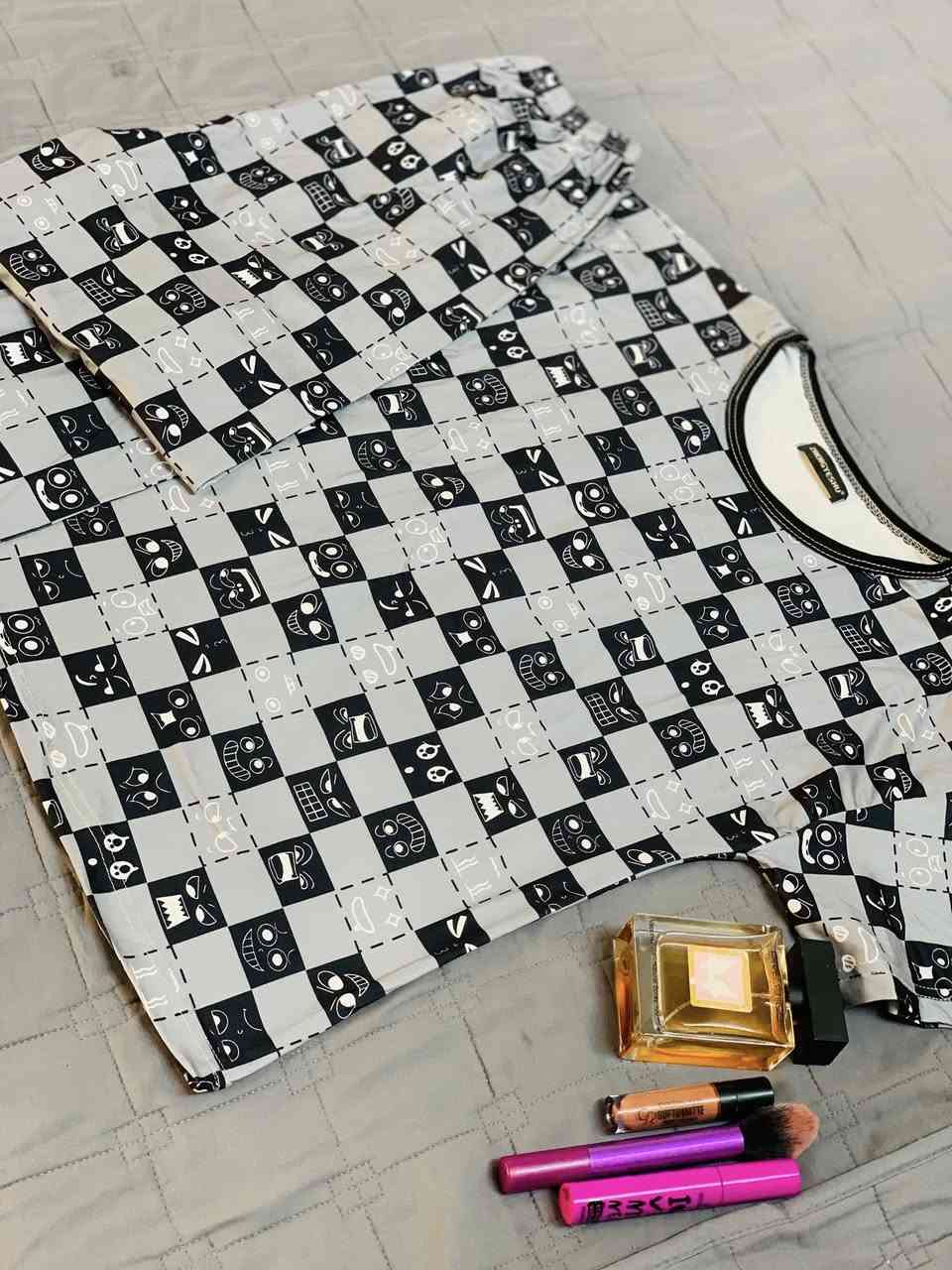 تاركات SHEIN قياسات Lو Xl


**إذا كنت صاحب هذا الإعلان وتريد حذفه لأي سبب، رجاءا أرسل رسالة إلى الدعم الفني**