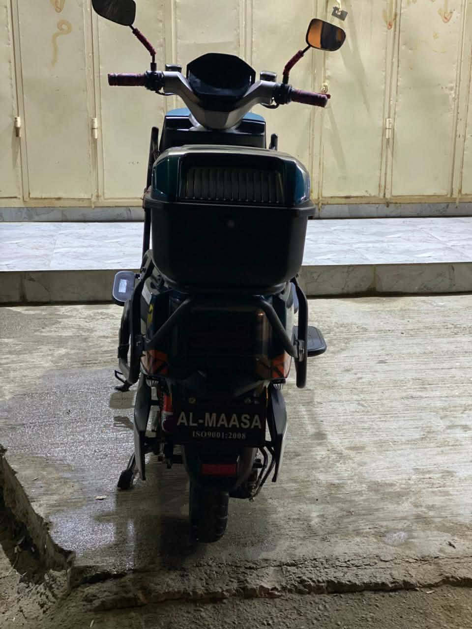 سلام عليكم مطور شحن الاماسه 
للبيع موديل 2026 
صار شهرين من شتريته بطارياته جديده عل فحص 
سعر 830 وبي مجال قليل 
تواصل +964 787 704 8154
