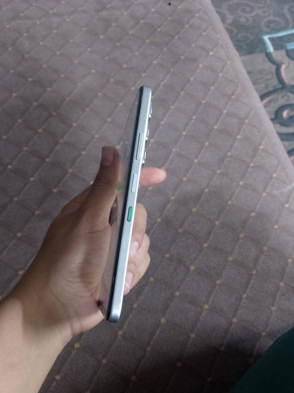 السلام عليكم عندي جهاز أنفنكس هوت60اي ذاكرته 256جهاز نظيف أخو الجديد سعره120العنوان بغداد الحريه الثانية***********مراسله عل واتساب او خاص
