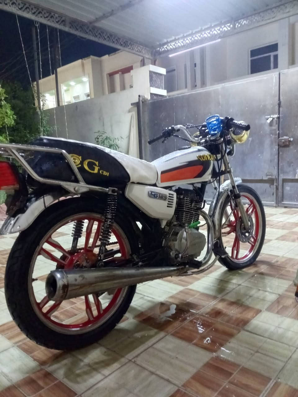 السلام عليكم 

دراجه سيفان 5 كير موديل 2021 

شلعه معدل 

السعر 280 وبي مجال بسيط 

مكاني تكريت التوحيد

لستفسار رقمي متواجد فقط وتساب ***********
