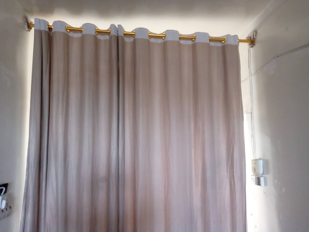 السلام عليكم اخوان عندي غراض منزل جديدة الي يحب يشتريهم يتواصل وياي عندي نقلة والغراض كوله جديدة للتواصل  *********** مكانهم الشعلة
