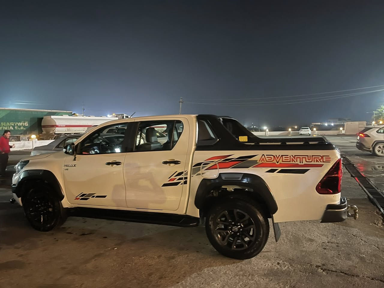 السلام عليكم
تيتوتا هايلوكس أفنجر للبيع 
موديل 2021

معروفه موصفات الافنجر 

السونار مرفق في المنشور 

رقمه قادسيه 

العنوان حله 

***********

***********

السعر 325 وبيه مجال قليل 

غير متواجد علي الفيس
