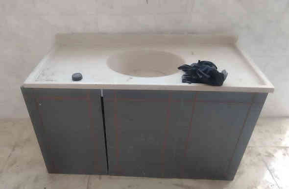 كاونتر خشب 3 قطع جديد للبيع
قطعة ارضية + قطعة جدارية + قطعة سنك
السعر 275 الف
الشراي الأتصال على الرقم
*********** النجف
