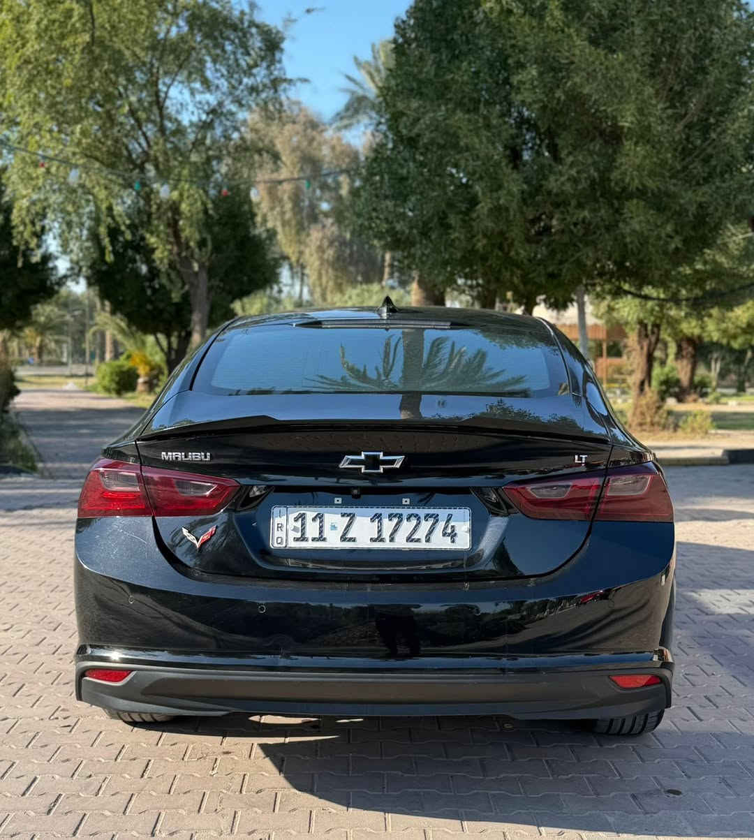 السلام عليكم
ماليبو 
موديل :2023
ماشية : 50 الف 
المواصفات
بصمه 
بصمة ابواب 
تشغيل عن بعد
المكينة 1500 تيربو 
كشنات كهرباء 
ويل كب كروم 
قطعتين تبريد 
تحكم ستيرن جهتين 
كروز سرعة 
شاشة 
كاميرا 
اشاير بالمري 
بلوجكتور لد  
اناره داخلية LED
بلوتوث + اوكس 
الون : اسود 
 ( رقم بغداد آلجديد مشروع وطني بأسمي)
الحادث : بنيد فقط صبغ 
(صور الحادث مرفقة)
(السيارة جاهزه من كلشي بدون اي نقص ) 
السعر : 123وبيها مجال 
العنوان :بغداد الكاظمية قرب مرور الكاظمية معارض جكوك معرض الرحمن .
للاستفسار 
عبدالرحمن 
***********
 ***********
