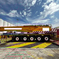 كاتو KA2000 سنة 2003  مع الجيب وثقل الموازنة الكامل  الناقل UD نيسان  ...