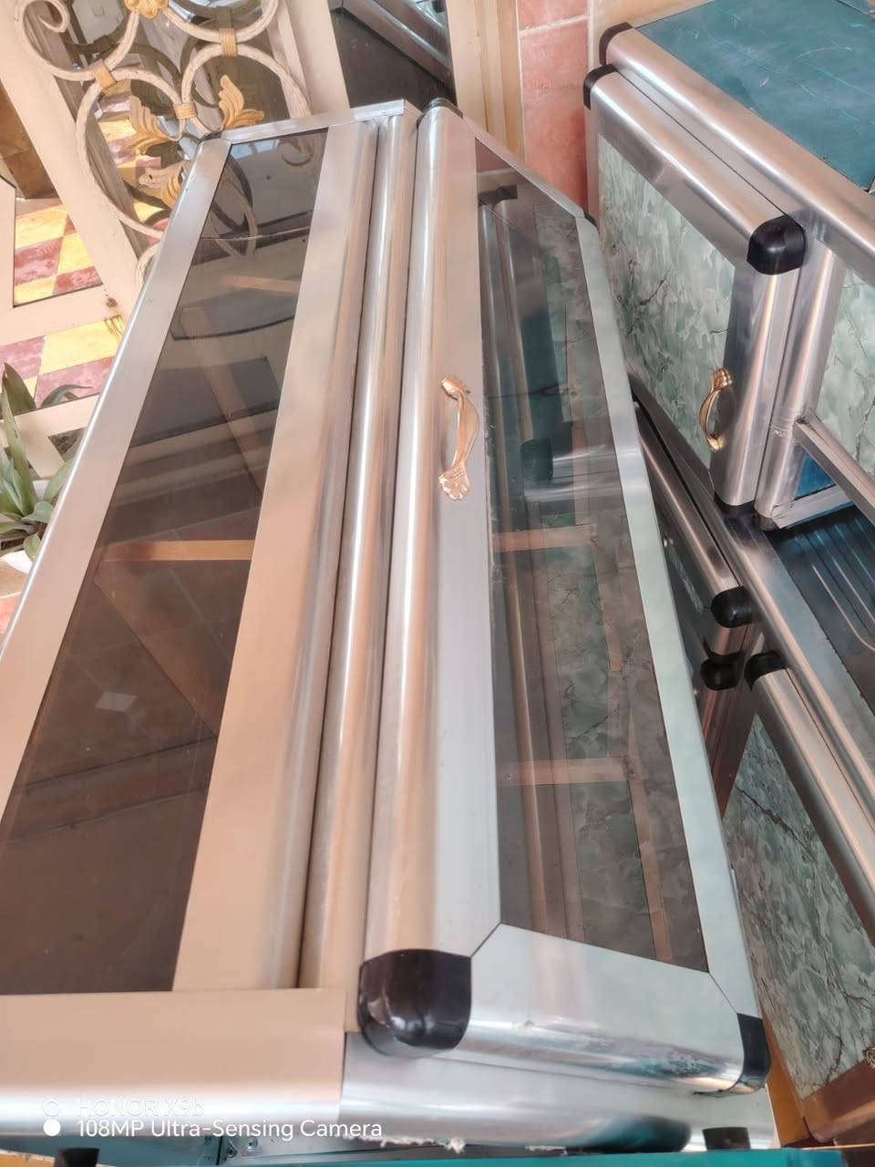 كاونتر للبيع ٤ امتار او اكثر للإستفسار الاتصال ***********
