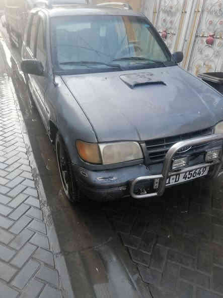 السلام عليكم كيا سبورتج للبيع موديل ٩٤ رقم دولي بسمي مكينا كير اكسل مقفولات العنوان بغداد الشعب *********** السعر ٤٢
