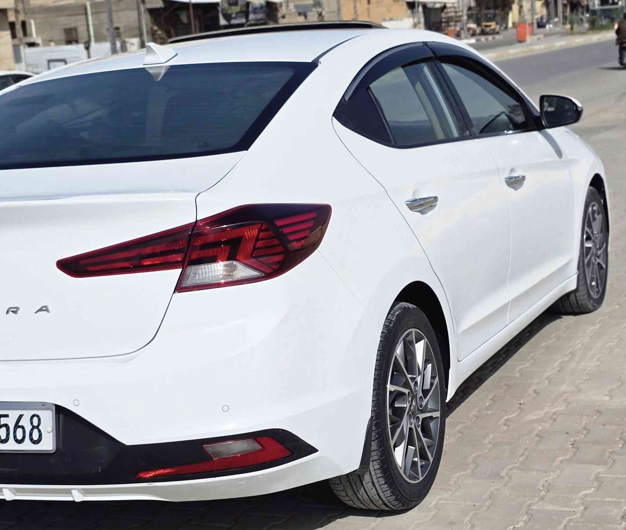 النترا للبيع
موديل 2019 خليجي 
بيها  بخشم البنيد معجون وصبغ 4 اصابع وباب السايق هم 4 اصابع سبب شخطه بسمار والباقي كفاله عامه 
السياره فول مواصفات عدا البصمه
حداديه + تخم تاير جديد
عليها ادامه بولش السياره مناقصها كلشي
سعر 162 بيها مجال بسيط
***********
