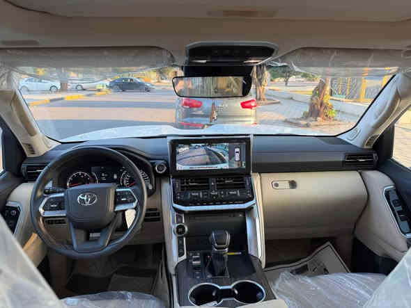 * لاندكروزر  vx لمتد 2024 رادار 
* ⁠سعد العبيدي (***********)
* ⁠السعر (81.000 $) مليون بغداد 
* ⁠الفئة:  LIMTED  /  VX تنفس طبيعي
* ⁠داخل جلد بيجي اصلي
* محرك 6 سلند (4000 cc) 
* ⁠العداد (7010 كم) رقم بغداد 
* ⁠رادار امامي - رادار خلفي 
* ⁠تحديد مسار قيادة ذاتية 
* ⁠رادار جانبي (نقطة عمياء)
* ⁠شاحن وايرليس داخل صاج 
* ⁠ابواب شفط هاندبريك بصمة لايت اوتو 
* ⁠بصمة تشغيل بصمات ابواب عدد (5).
* ⁠سماعات تويتر (JpL) شاشة دجتل
* ⁠شاشة كبيرة اصلية 
* ⁠شاشات خلفية اصلية عدد (2) 
* ⁠4 كامرات (360 درجة) اصلية 
* ⁠فتحة سقف (سلايت) سبايدر شمعة
* ⁠لايت ثلاث عدسات لد شباك 
* ⁠*كرسي السايق ميموري (ذاكرة)* 
* ⁠الكراسي الامامية كهرباء 
* ⁠كراسي الامامية تبريد تدفئة 
* ⁠كراسي (7) راكب الأخيرة كهرباء 
* ⁠مقاعد (7) راكب  فور ويل (4*4)
* ⁠ثلاجة وسطية جنطة كهرباء  
* ⁠داخل صاج تشغيل عن بعد
* ⁠علامة لاندكروز الضوئية بالابواب
* حساس امامي خلفي تشغل عن بعد 
* ⁠مري طي كهرباء مري جانبية نيكل 
* ⁠قبضات ابواب نيكب ترايش ابواب نيكل 
* السعر  (81.000 $) رقم بغداد 
* العنوان :- بغداد النهضة الشآرع الثآني  شركة ذرى الخليج سعد العبيدي 
* ⁠للاستفسار هـ(***********) بغداد
