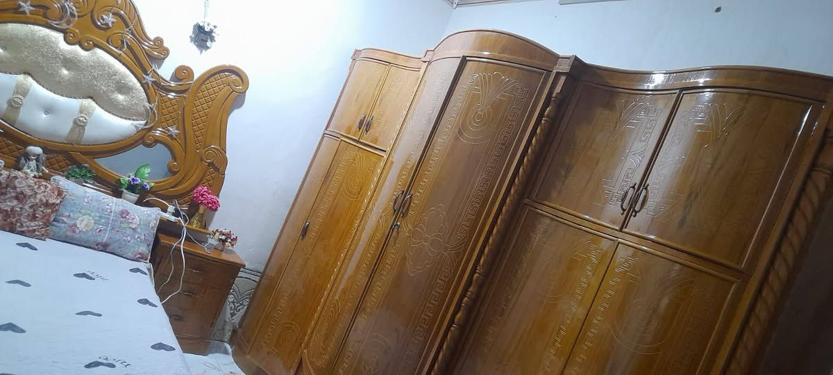 غرفة نوم جديده صاج ضخمه 6بيبان
مكان البصره الهارثه 
رقم ***********
