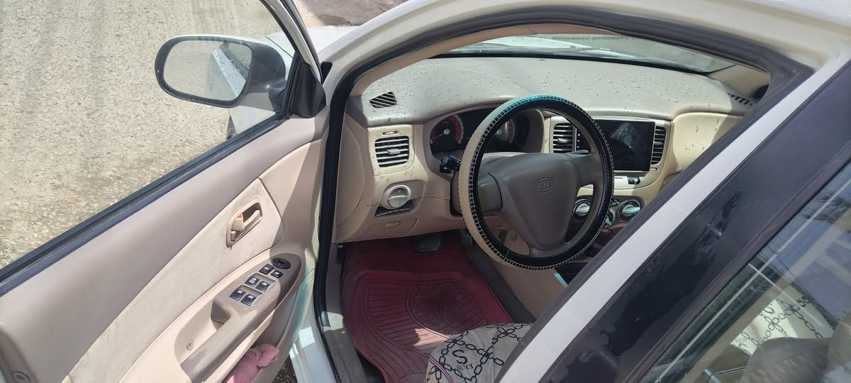 سلام عليكم
كيا ريو 2012
رقم اربيل
سنوية ساقطة
بيها قبق جنطة تبديل وصبغ قليل جاملغ خلفي بدون معجون
مكينه كير حدادية كلشي تمام
مكان نجف
سعر  77
***********
