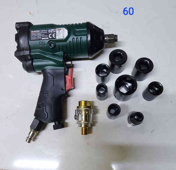 عن اذن اصحاب البيجات المحترمين والمتابعين مواد وجبه اولى شلع شلع للبيع تصفيه بيت ومخزن للي على باب الله(180 الف) وهناك بعدها بحدود ١٠ مجموعات اخرى للتواصل فقط مراسله واتس اب وعند الاتفاق يكون اتصال عنوان بغداد قريب مصفى الدوره يوحد توصيل بنفس اللحضه فقط كرخ ورصافه وعذرا مقدما للتاخر بالرد بنفس اللحضه بسبب انشغالي بالانتقال لبيت اخر***********
