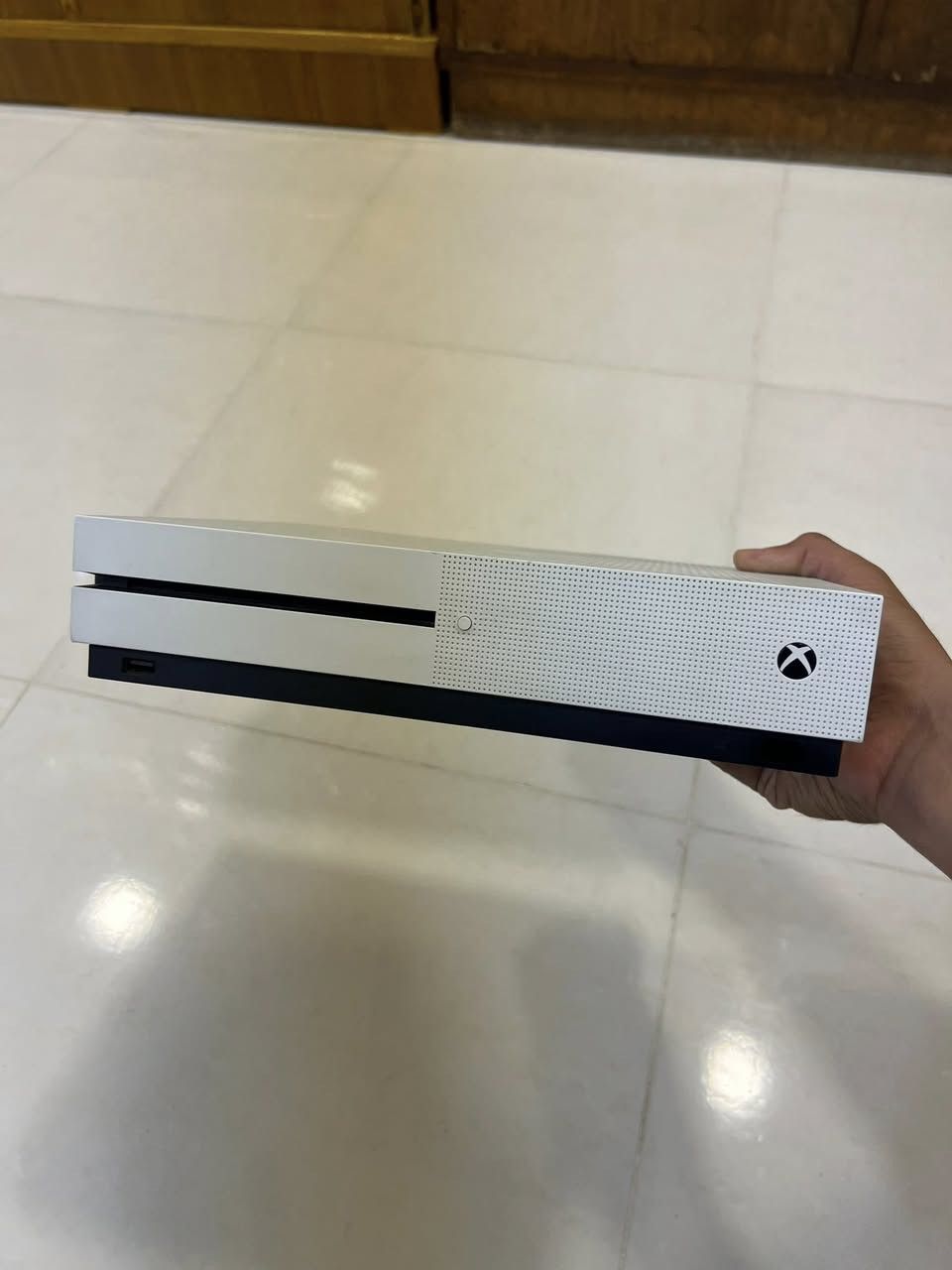 السلام عليكم جهاز xbox  one s  الذاكرة واحد تيرا نضافة ٩٩٪؜ لامفتوح ولامصلح جوستك نضيفة بدون مشاكل جهاز تجي تفحص وتقتنع وتاخذ سعرا ١٨٥ وبي مجال بسيط مكاني حسينية الراشدية متواجد خاص الاي استفسار وبخدمتكم


**إذا كنت صاحب هذا الإعلان وتريد حذفه لأي سبب، رجاءا أرسل رسالة إلى الدعم الفني**