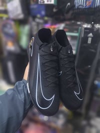 اير زوم اصلي • مقاس ٤٢-٤٣ • ضمان ٦ شهور