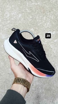 احذية اورجينال • قطع تحف • العبيدي بغداد